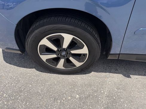 Used 2017 Subaru Forester 2.5i Premium AWD/4WD image 9