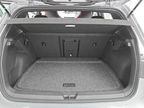 New 2026 Volkswagen GTI SE image 12