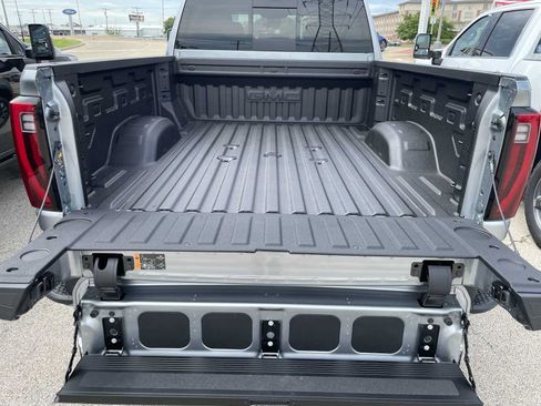 New 2026 GMC Sierra 2500 Denali w/ Denali Reserve Package AWD/4WD image 28