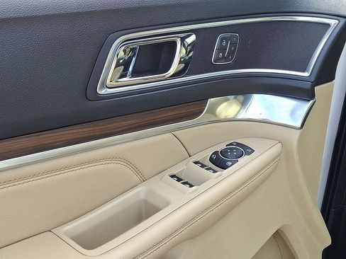 Used 2017 Ford Explorer Limited w/ Equipment Group 303A image 12