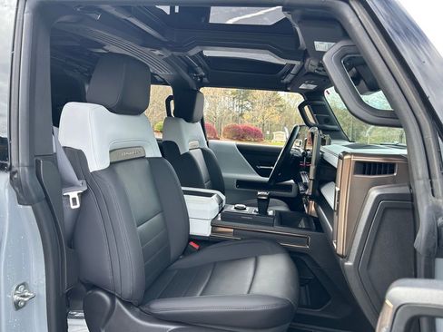 Used 2024 GMC Hummer EV 3X image 53