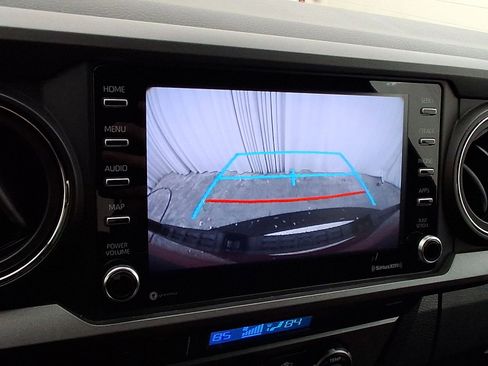 Used 2021 Toyota Tacoma TRD Off-Road w/ Technology Package image 15