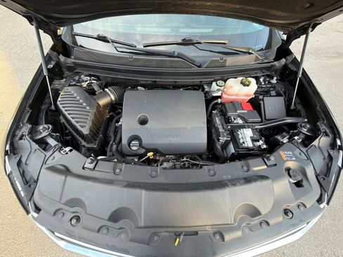 Used 2020 Chevrolet Traverse LT image 25