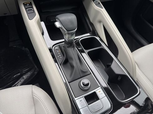 New 2025 Kia Telluride S image 7