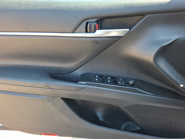 Certified 2020 Toyota Camry SE FWD image 12