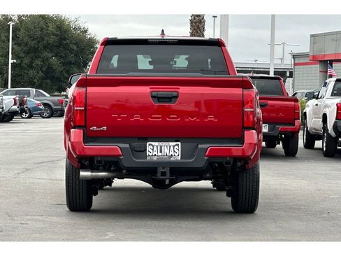 Used 2026 Toyota Tacoma SR5 AWD/4WD image 5