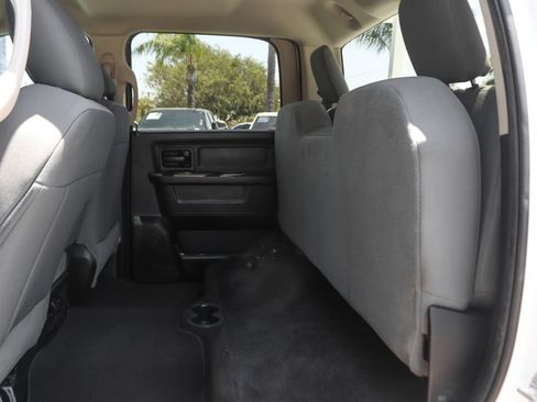 Used 2017 RAM 3500 Tradesman w/ Chrome Appearance Group AWD/4WD image 32