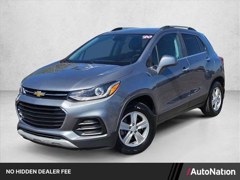 Used 2020 Chevrolet Trax LT w/ Driver Confidence Package FWD image 1