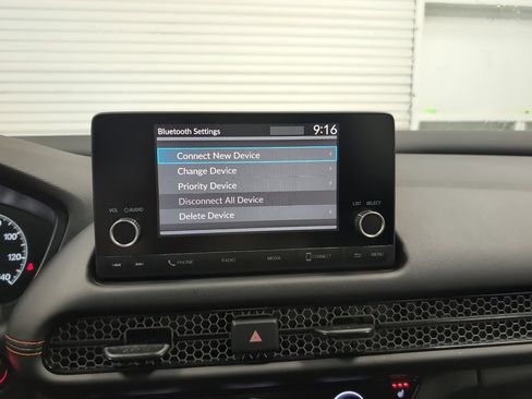 Used 2024 Honda HR-V Sport image 11