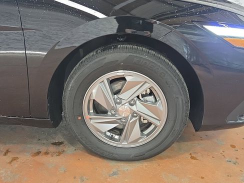 New 2026 Hyundai Elantra SE image 8