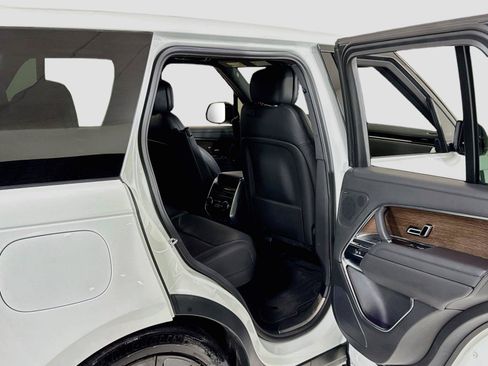 Used 2024 Land Rover Range Rover SE AWD/4WD image 29