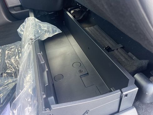 New 2025 Ford F250 Lariat w/ Lariat Ultimate Package image 14