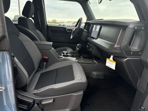 New 2025 Ford Bronco 4-Door image 22