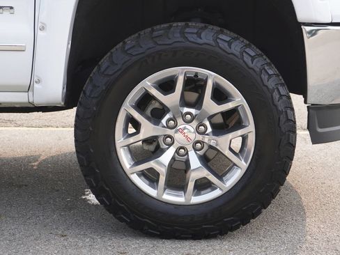 Used 2015 GMC Sierra 1500 SLT w/ SLT Crew Cab Value Package AWD/4WD image 13