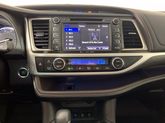 Used 2019 Toyota Highlander Limited AWD/4WD image 5