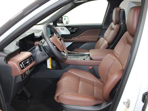 New 2026 Lincoln Aviator Reserve AWD/4WD image 22