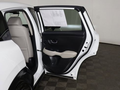 Used 2025 Honda HR-V EX-L image 22