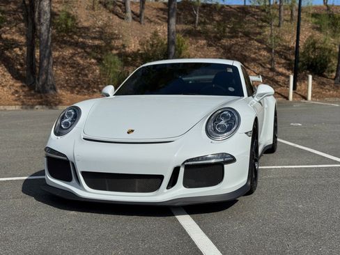 Used 2015 Porsche 911 GT3 image 3