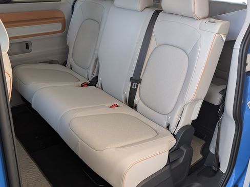 Used 2025 Volkswagen ID. Buzz 1st Edition RWD image 18