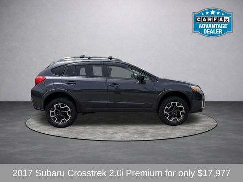 Used 2017 Subaru Crosstrek 2.0i Premium w/ Moonroof Package AWD/4WD image 2