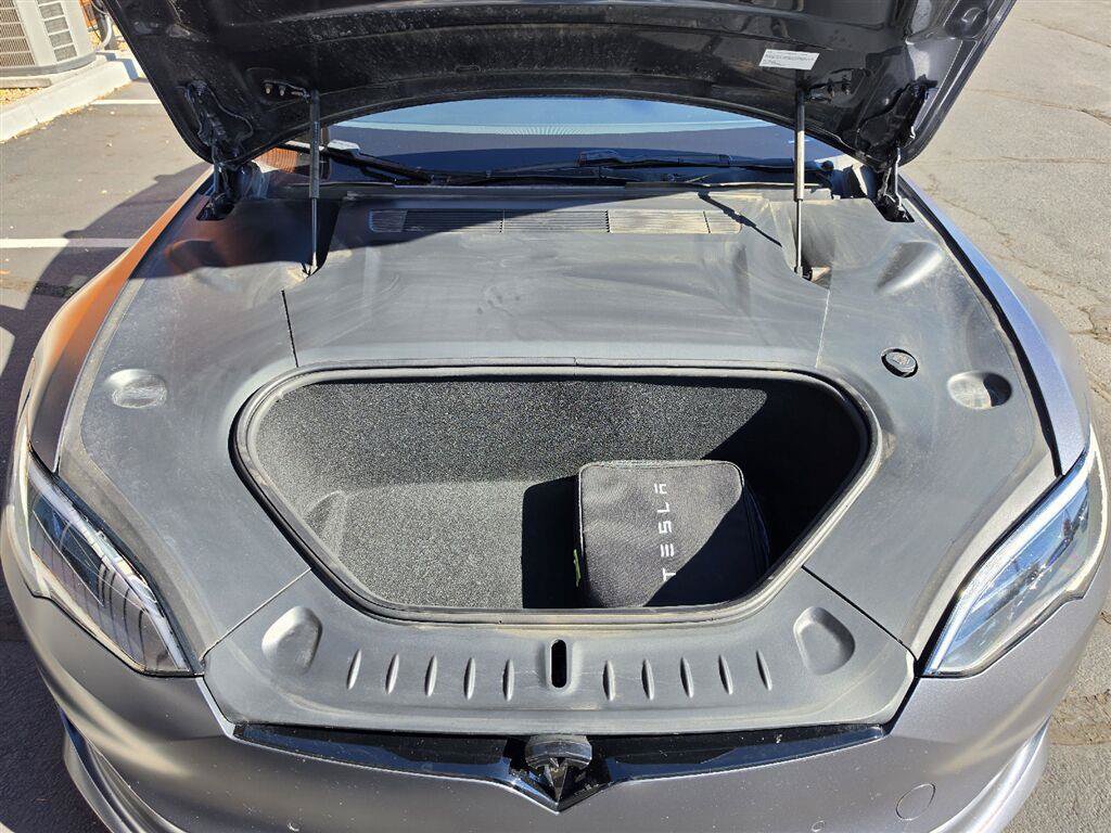 Used 2022 Tesla Model S Plaid AWD/4WD image 25