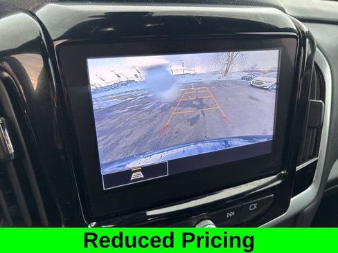 Used 2022 Chevrolet Traverse LT w/ Midnight/Sport Edition image 22
