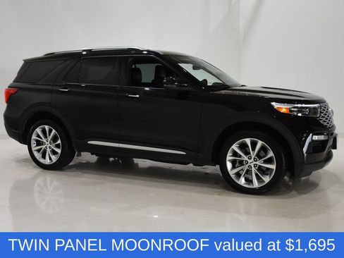 Used 2021 Ford Explorer Platinum w/ Equipment Group 601A AWD/4WD image 3