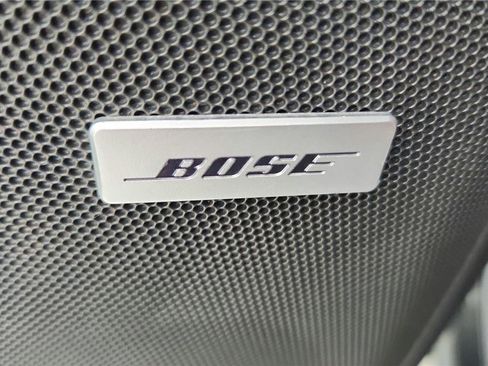 Used 2022 Chevrolet Suburban Z71 w/ Luxury Package image 34