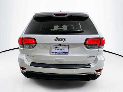 Used 2022 Jeep Grand Cherokee Laredo E AWD/4WD image 6