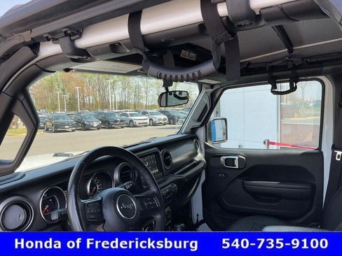 Used 2023 Jeep Wrangler Unlimited Sport AWD/4WD image 28