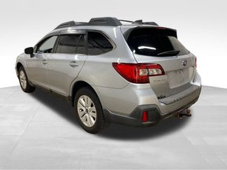 Used 2018 Subaru Outback 2.5i Premium AWD/4WD video 2