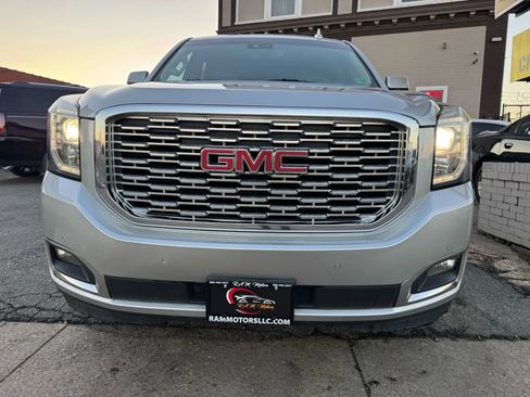 Used 2018 GMC Yukon Denali w/ Denali Ultimate Package RWD image 9
