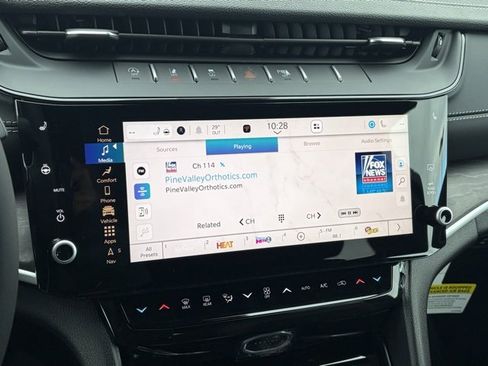 New 2026 Jeep Grand Cherokee Laredo image 21