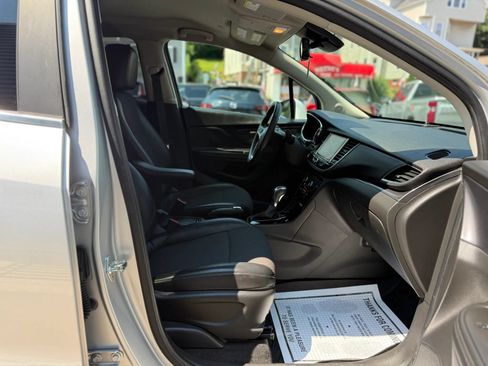 Used 2019 Buick Encore Preferred AWD/4WD image 16