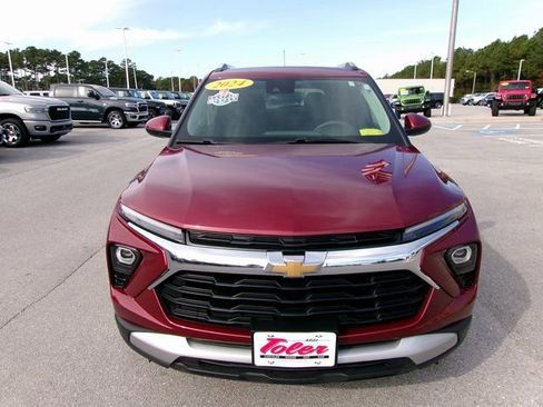 Used 2024 Chevrolet TrailBlazer LT AWD/4WD image 6