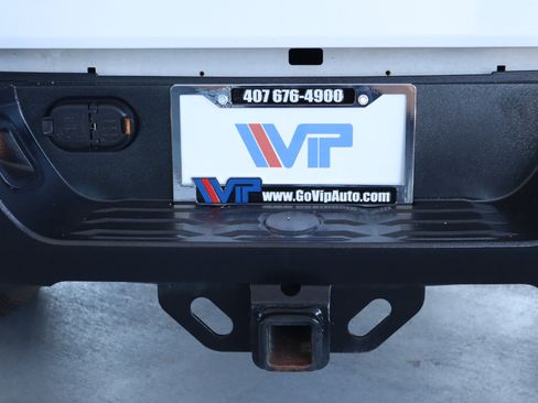 Used 2017 Toyota Tundra SR5 w/ SR5 Upgrade Package image 9