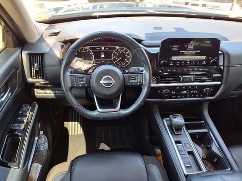 Used 2022 Nissan Pathfinder SL w/ SL Premium Package FWD image 15