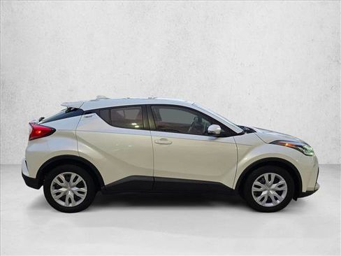 Used 2020 Toyota C-HR LE FWD image 4