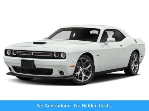 Used 2020 Dodge Challenger R/T RWD image 1