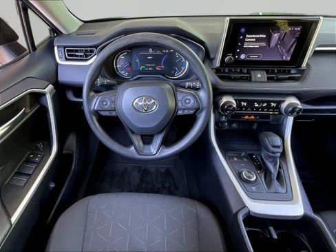 Used 2023 Toyota RAV4 AWD Hybrid image 8