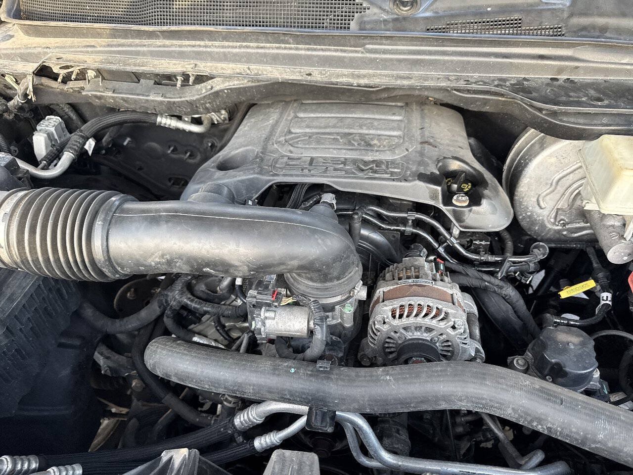 Used 2019 RAM 1500 Big Horn AWD/4WD image 12