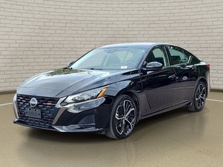 Used 2025 Nissan Altima 2.5 SR video 1