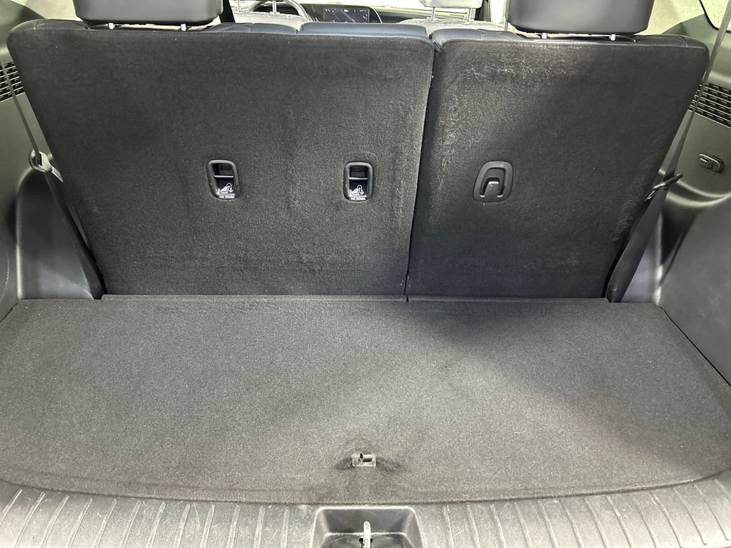 Used 2022 Hyundai Palisade Limited w/ Cargo Package FWD image 22