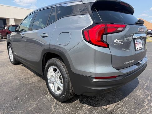 Used 2020 GMC Terrain SLE FWD image 17