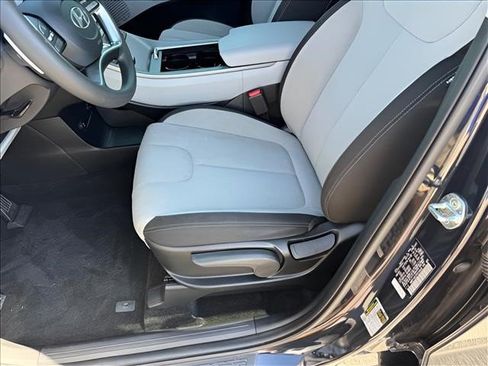 Used 2023 Hyundai Palisade SE w/ Cargo Package FWD image 6