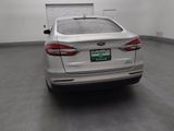 Used 2019 Ford Fusion SE image 6