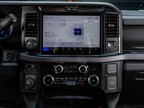 Used 2026 Ford F250 Platinum AWD/4WD image 22