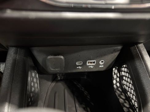 Used 2023 Chevrolet TrailBlazer LS AWD/4WD image 22