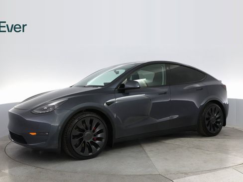 Used 2021 Tesla Model Y Performance image 15