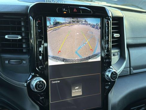 Used 2025 RAM 1500 Laramie image 13